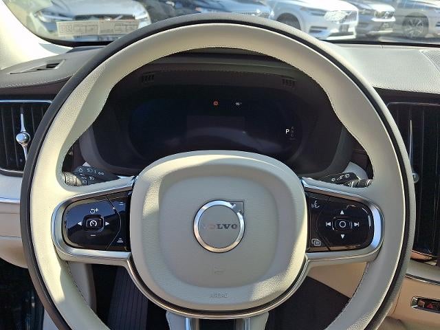 2026 Volvo XC60 B5 AWD Ultra