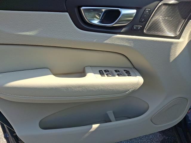2026 Volvo XC60 B5 AWD Ultra