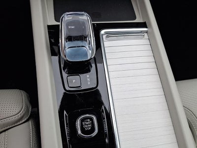 2026 Volvo XC60 B5 AWD Ultra
