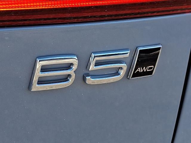 2026 Volvo XC60 B5 AWD Ultra