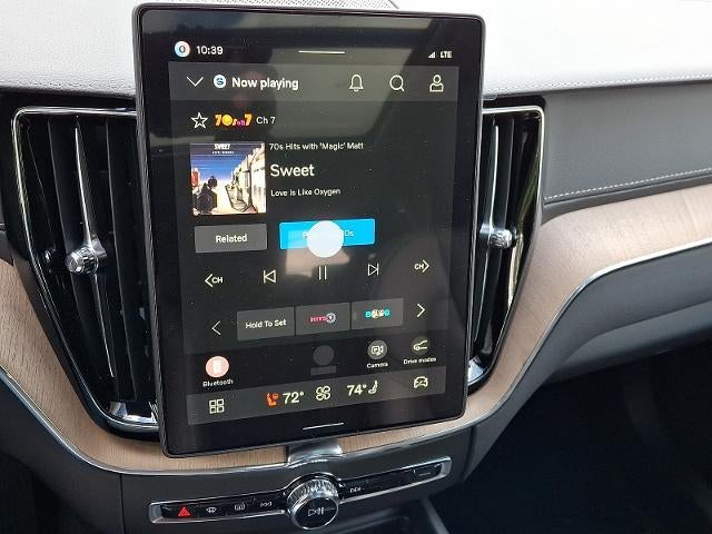 2026 Volvo XC60 B5 AWD Ultra