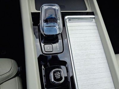 2026 Volvo XC60 B5 AWD Ultra