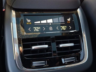 2026 Volvo XC60 B5 AWD Ultra