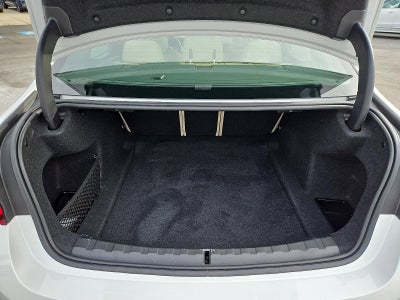 2023 BMW 330i xDrive Sedan