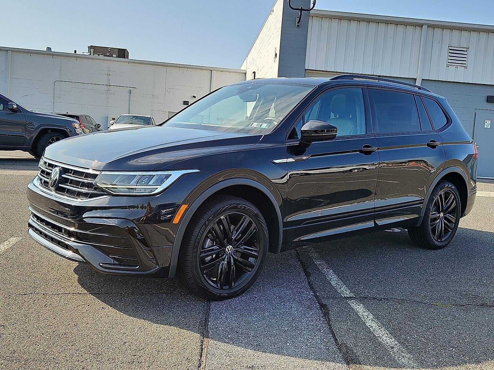 2022 Volkswagen Tiguan 2.0T SE R-Line Black 4MOTION