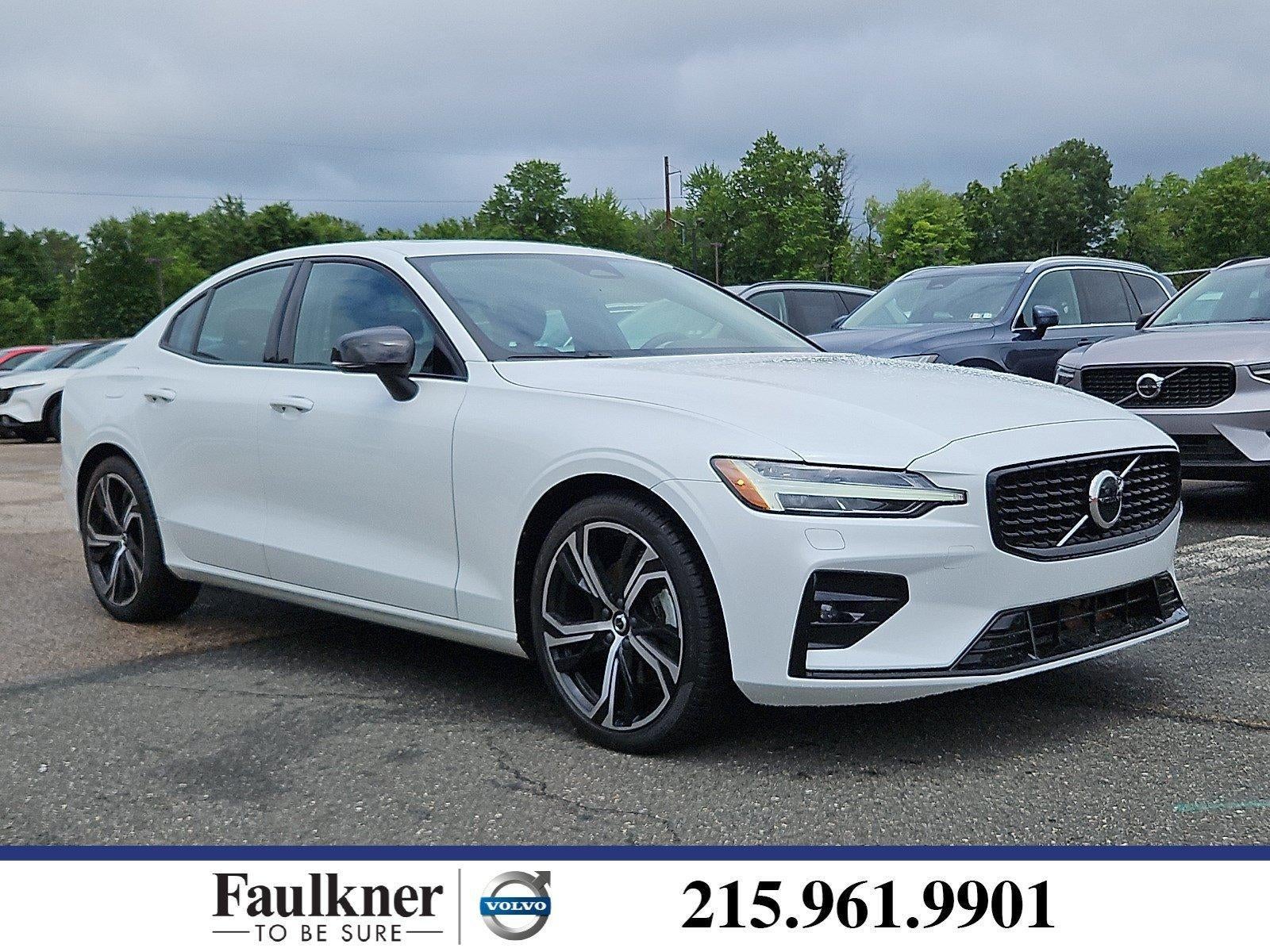 2024 Volvo S60 B5 FWD Core Dark Theme
