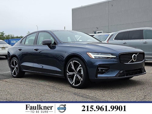 2023 Volvo S60 B5 AWD Plus Dark Theme