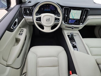 2023 Volvo S60 B5 AWD Plus Dark Theme