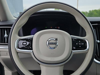 2023 Volvo S60 B5 AWD Plus Dark Theme