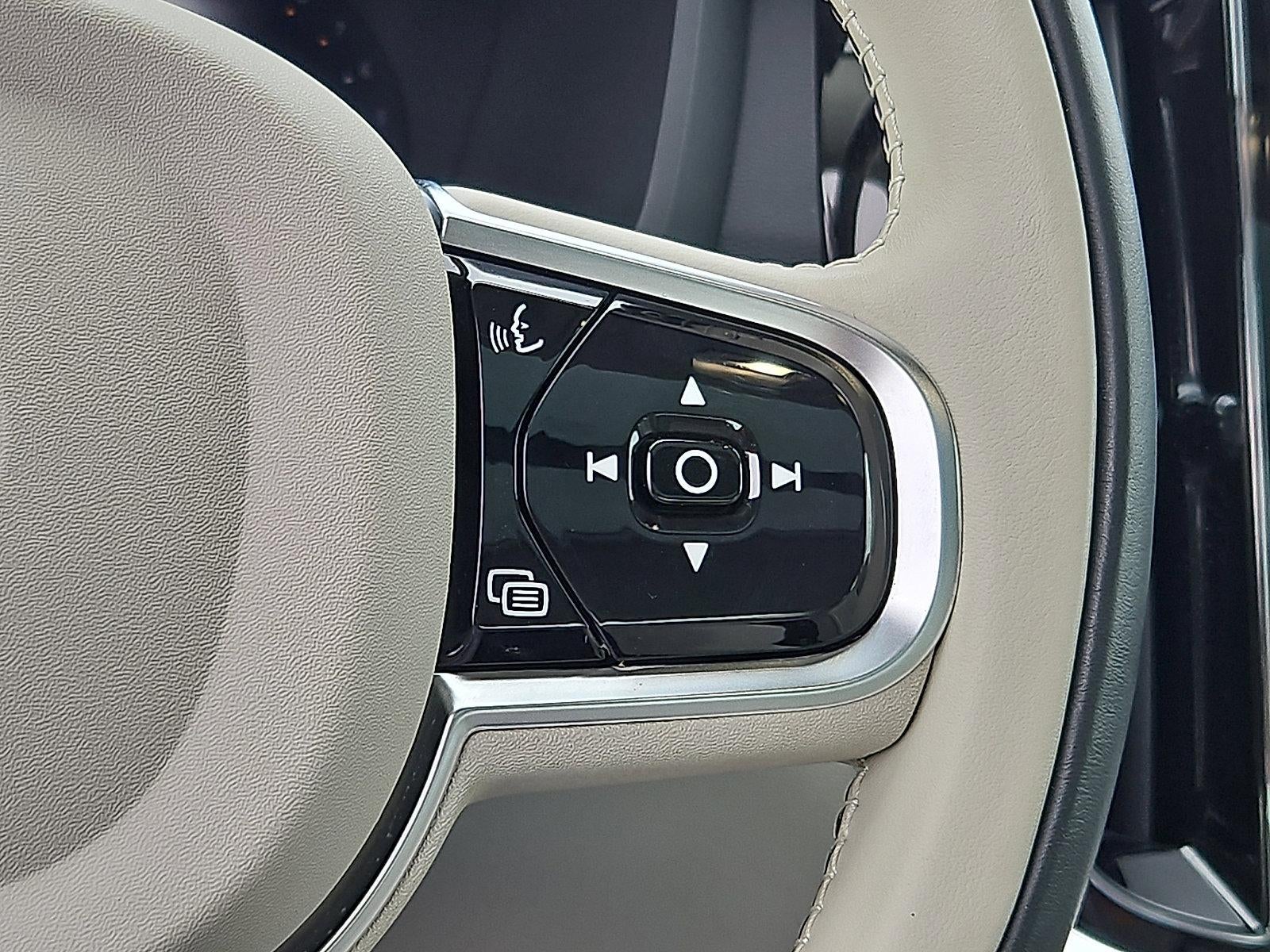 2023 Volvo S60 B5 AWD Plus Dark Theme