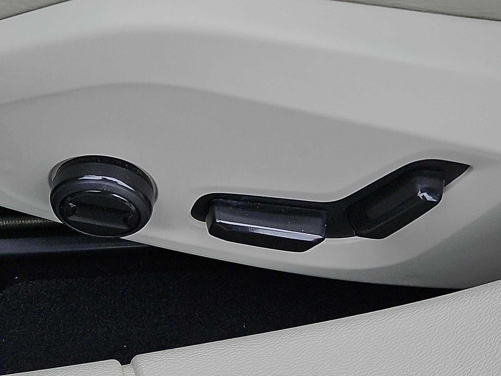 2023 Volvo S60 B5 AWD Plus Dark Theme