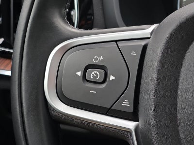 2022 Volvo S60 B5 AWD Momentum