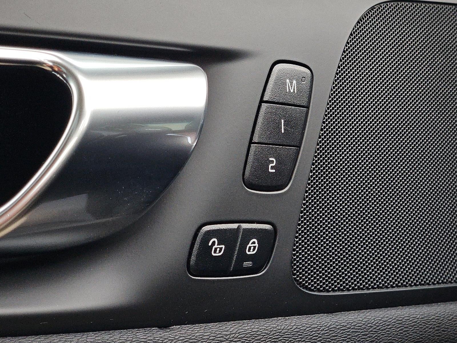 2022 Volvo S60 B5 AWD Momentum