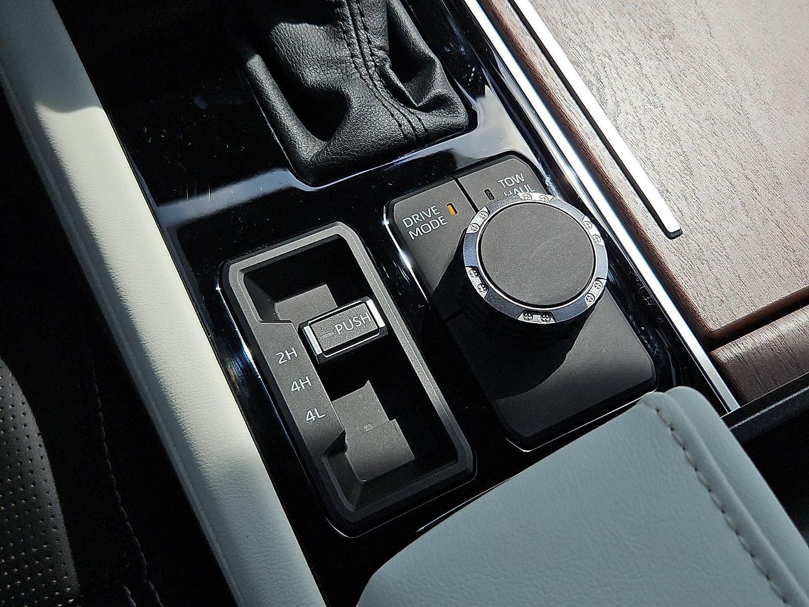 2024 Toyota Sequoia Capstone 4WD (Natl)