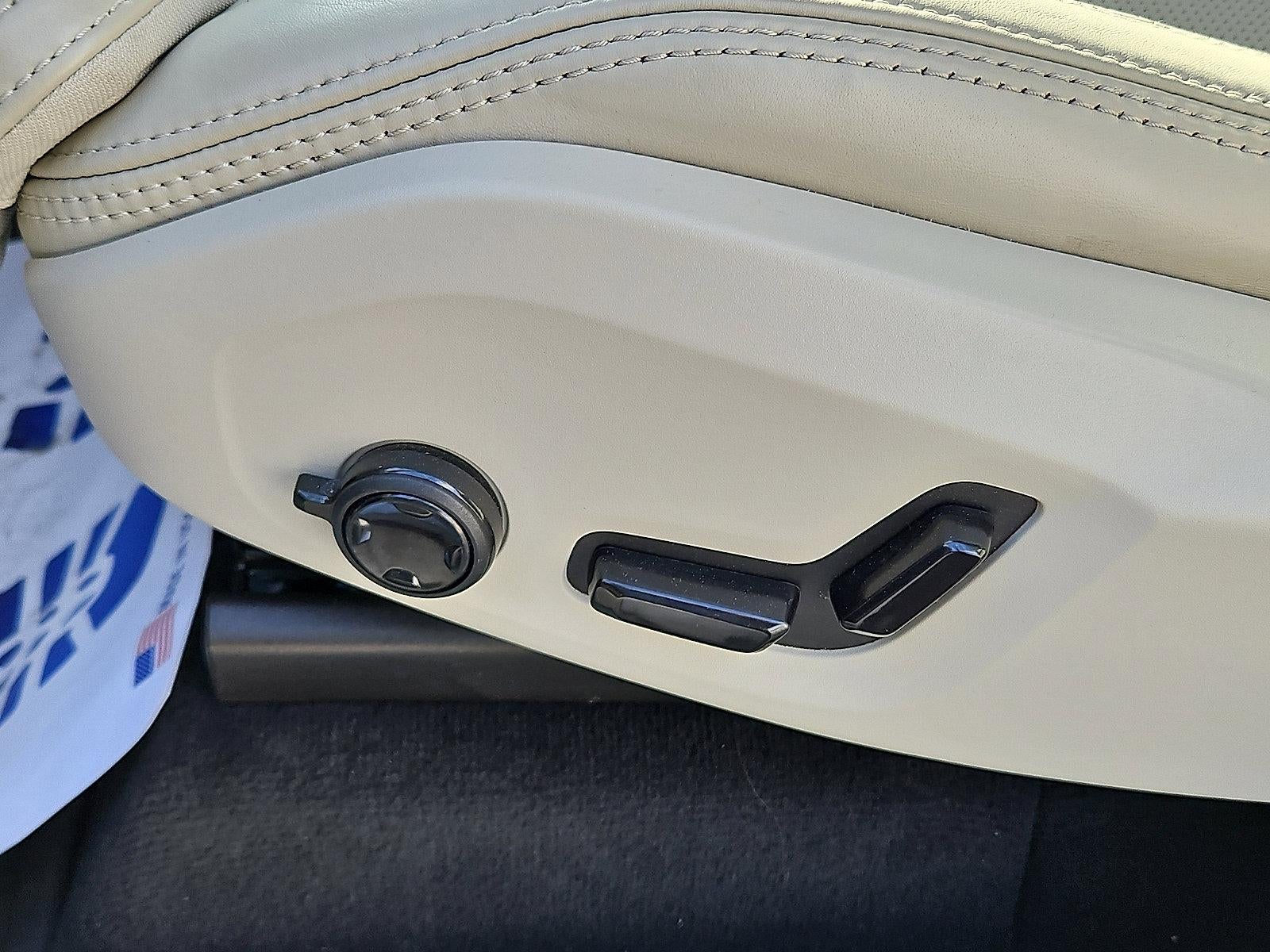 2023 Volvo XC90 B6 AWD Ultimate 6P