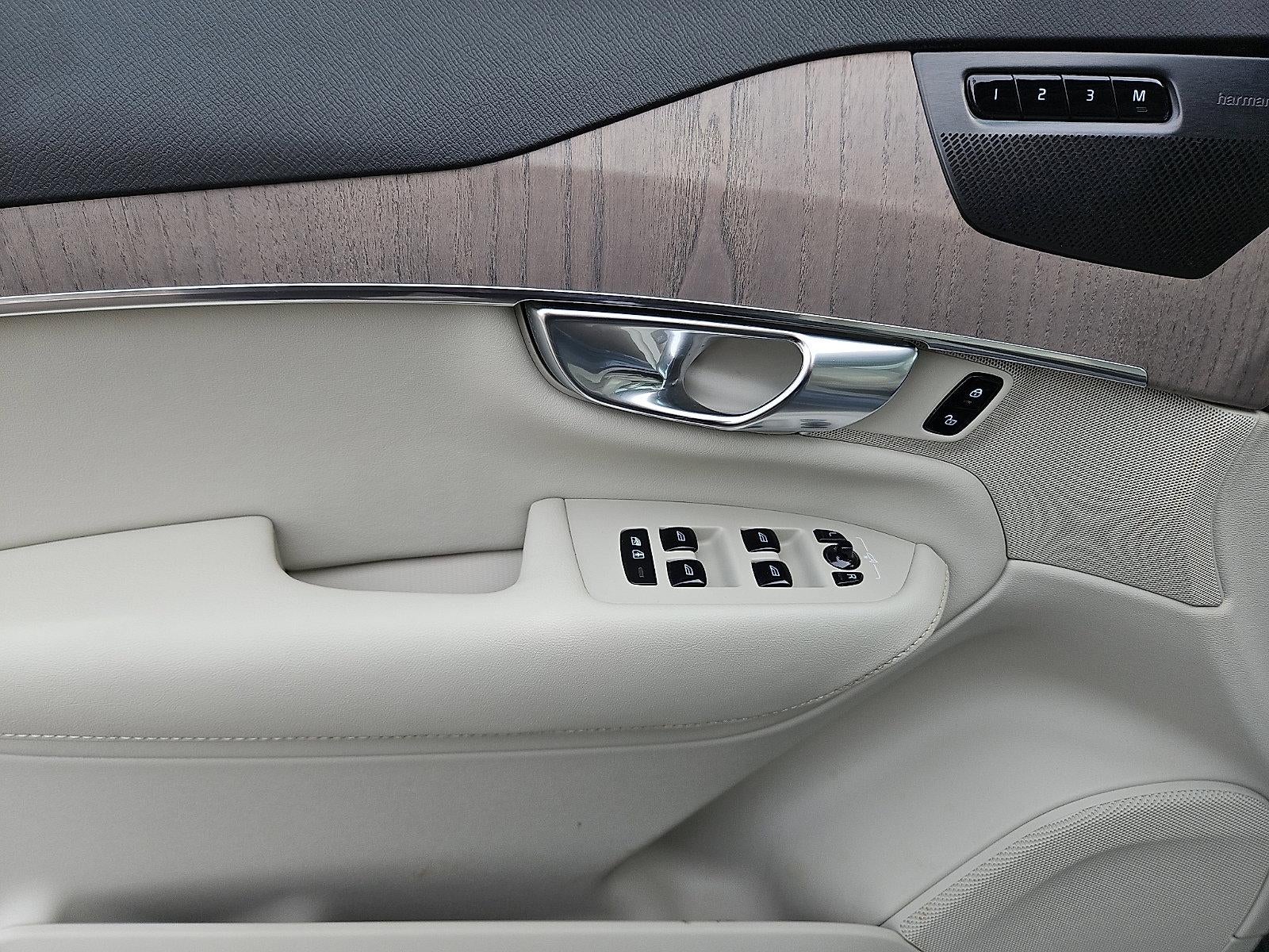 2023 Volvo XC90 B6 AWD Plus 6P