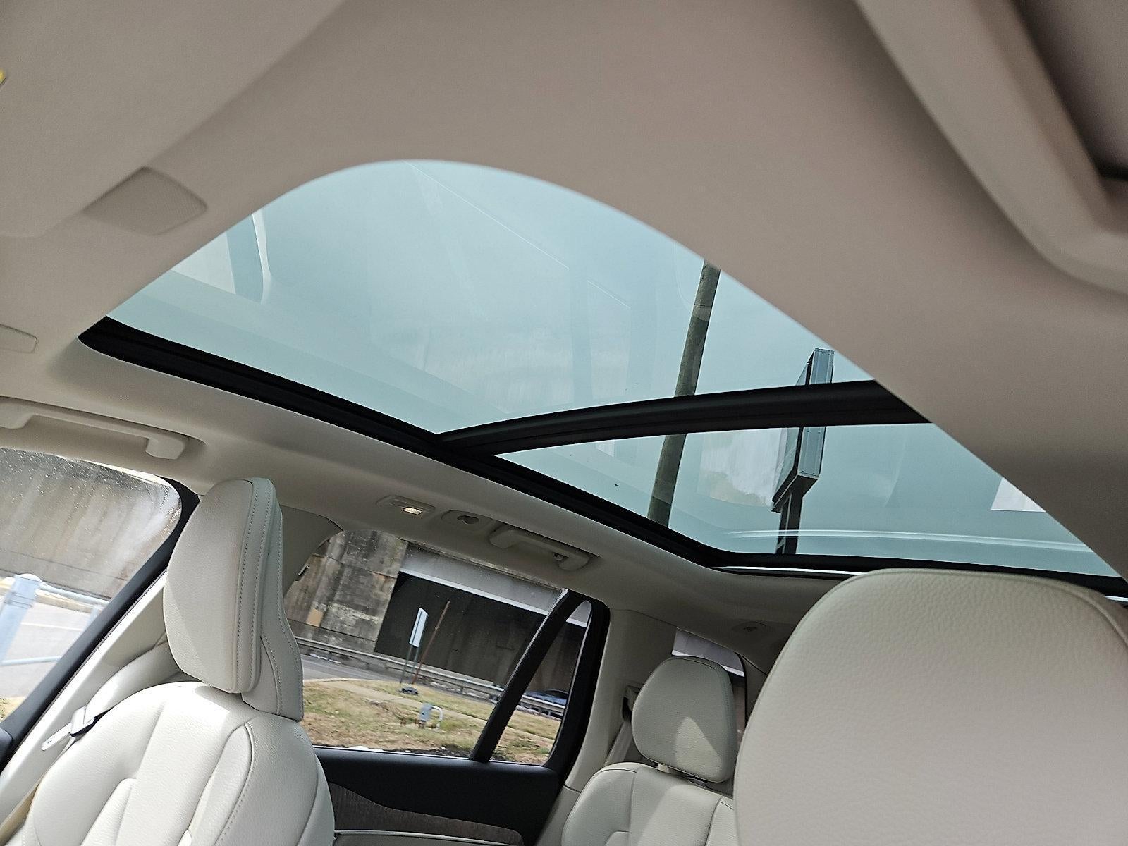 2023 Volvo XC90 B6 AWD Plus 6P