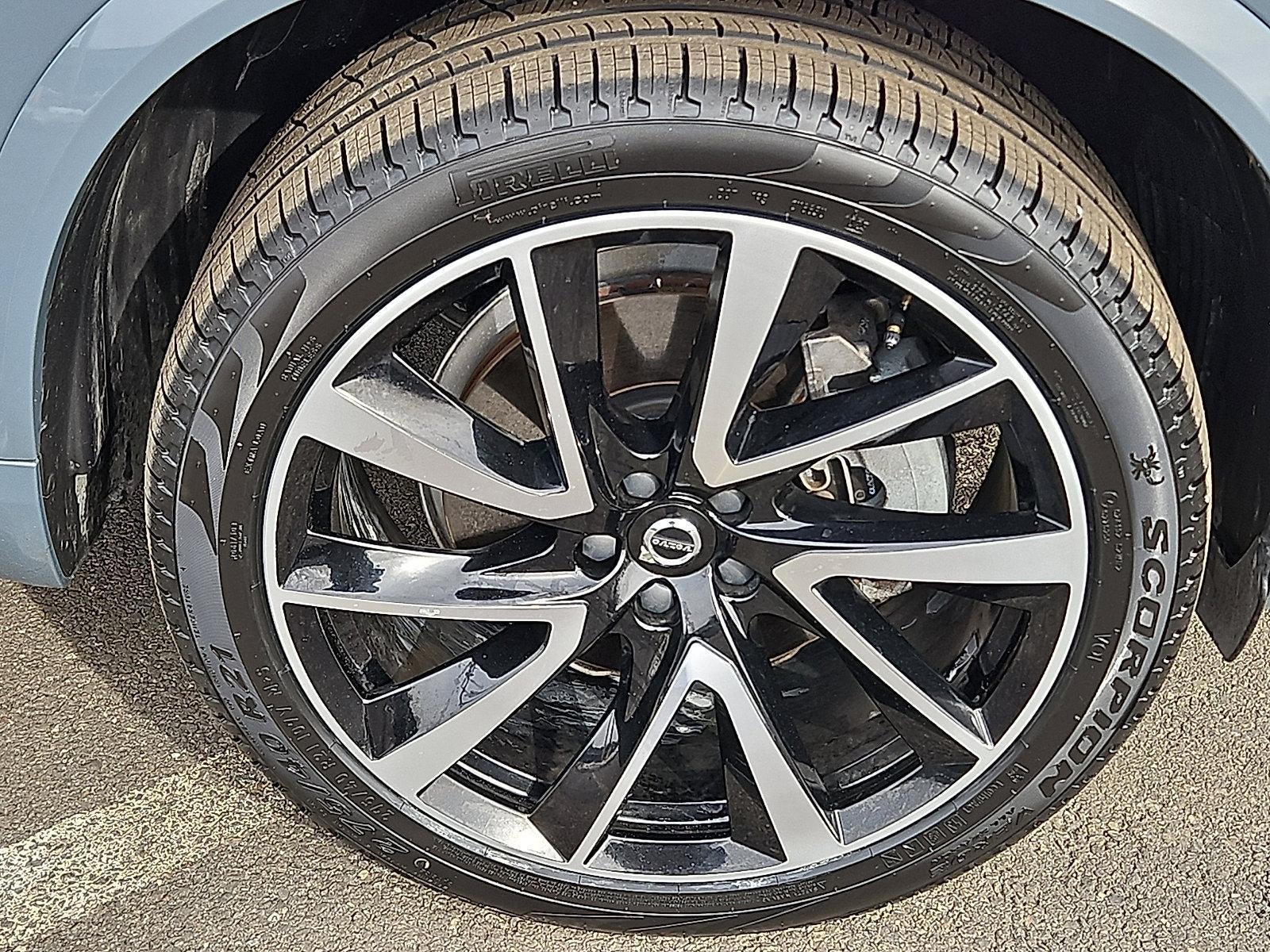 2023 Volvo XC90 B6 AWD Plus 6P