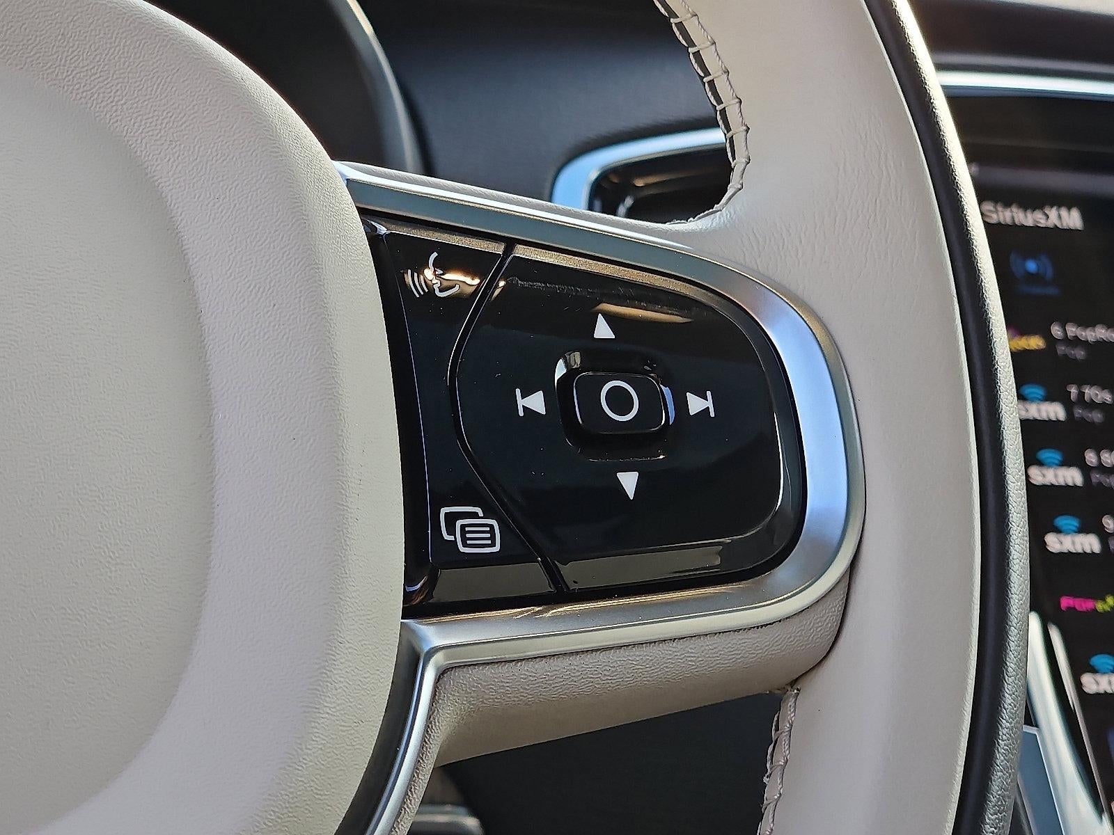 2023 Volvo XC90 B6 AWD Plus 6P