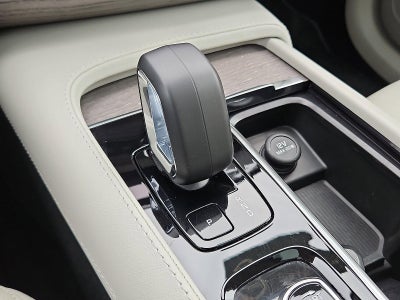 2023 Volvo XC90 B6 AWD Plus 6P