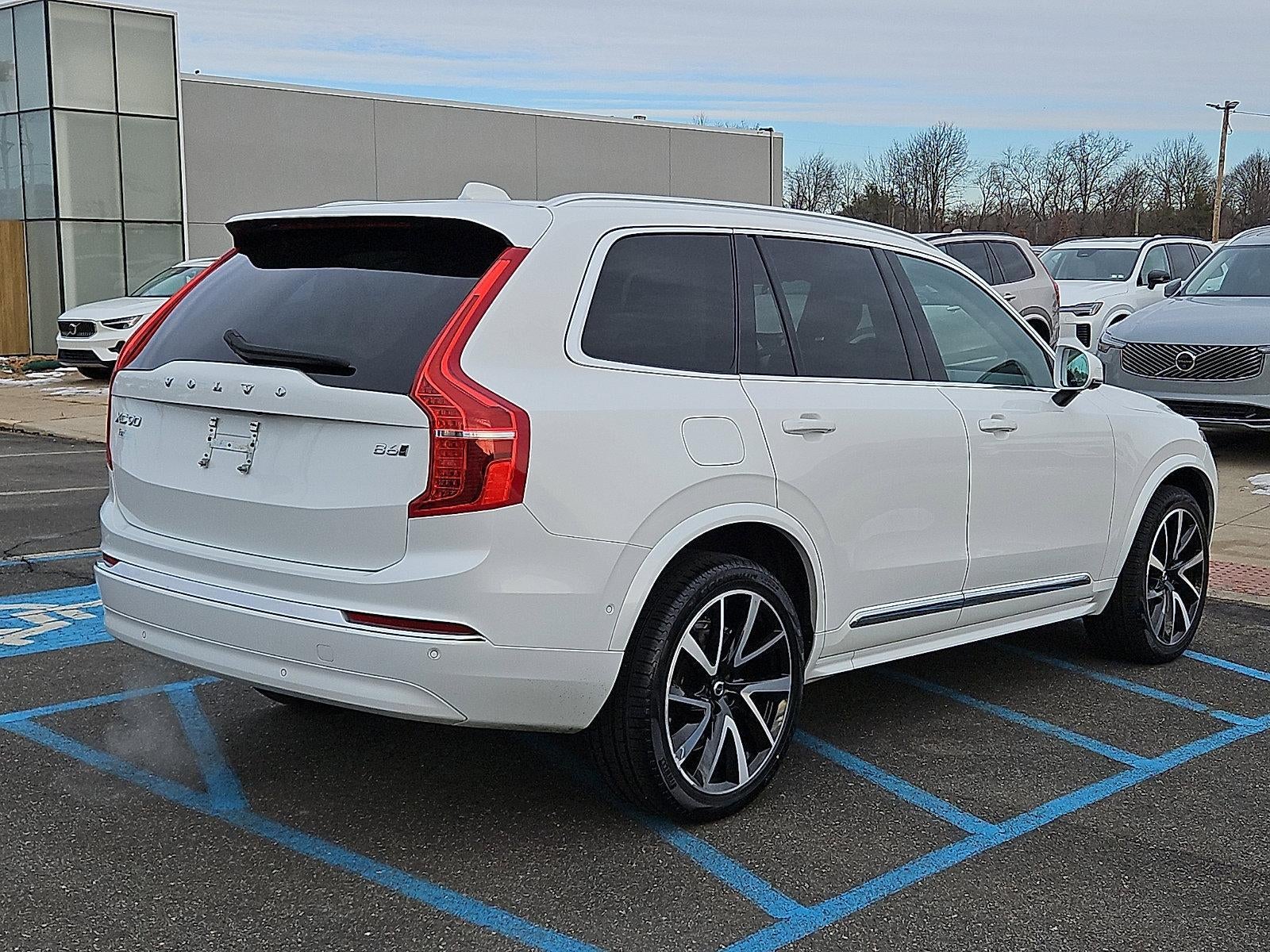2023 Volvo XC90 B6 AWD Plus 6P