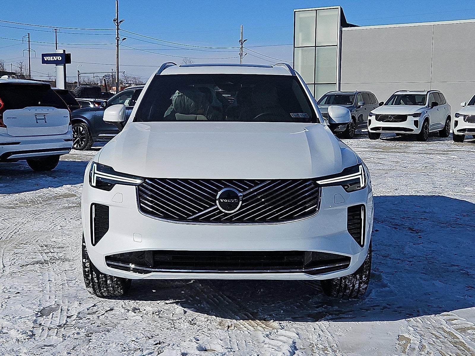 2026 Volvo XC90 B6 AWD Plus 6-Seater