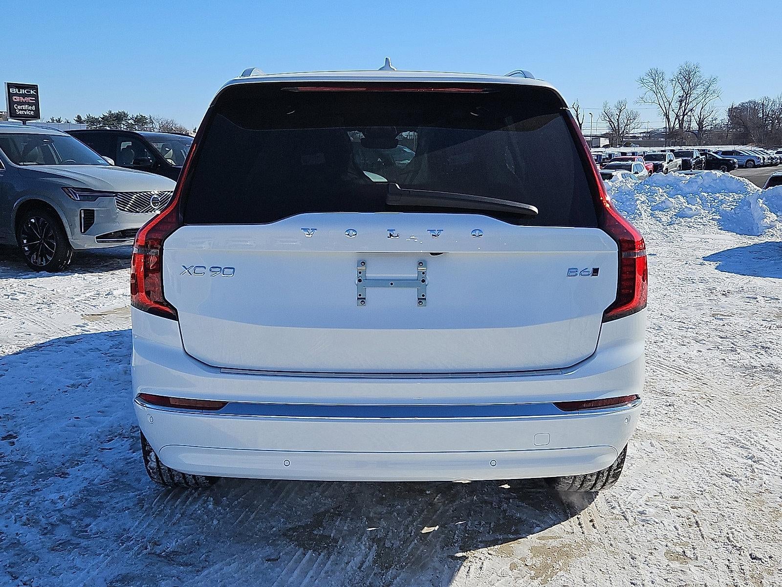 2026 Volvo XC90 B6 AWD Plus 6-Seater