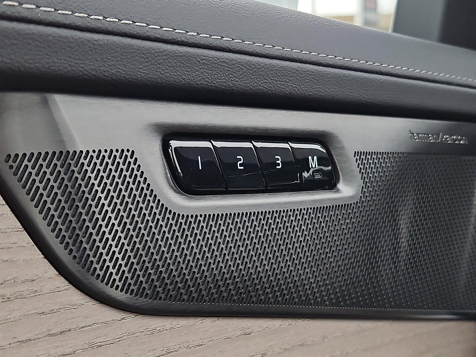 2026 Volvo XC90 B6 AWD Plus 6-Seater