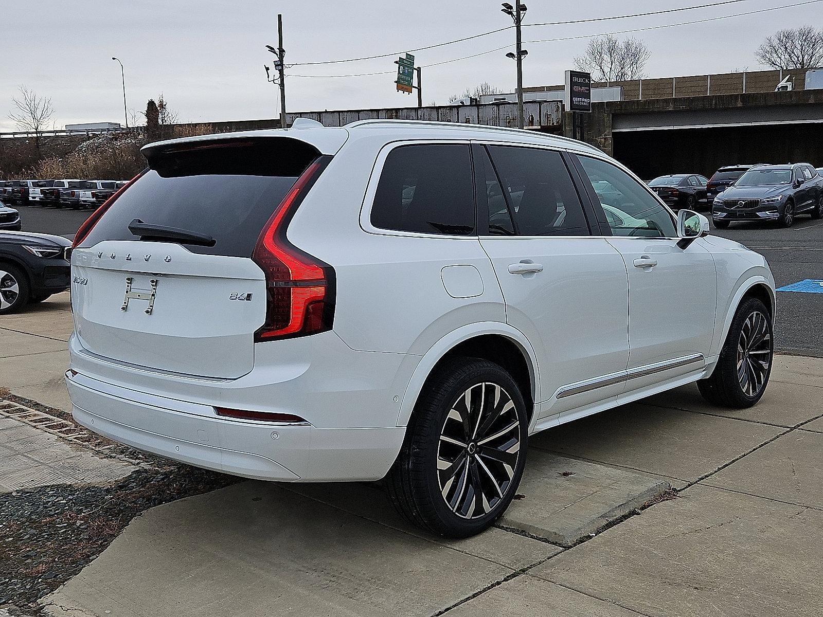 2026 Volvo XC90 B6 AWD Plus 6-Seater