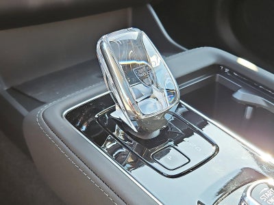 2026 Volvo XC90 B6 AWD Ultra Dark Theme 6-Seater