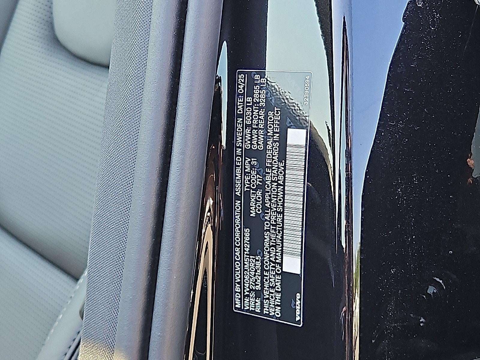 2026 Volvo XC90 B6 AWD Ultra Dark Theme 6-Seater