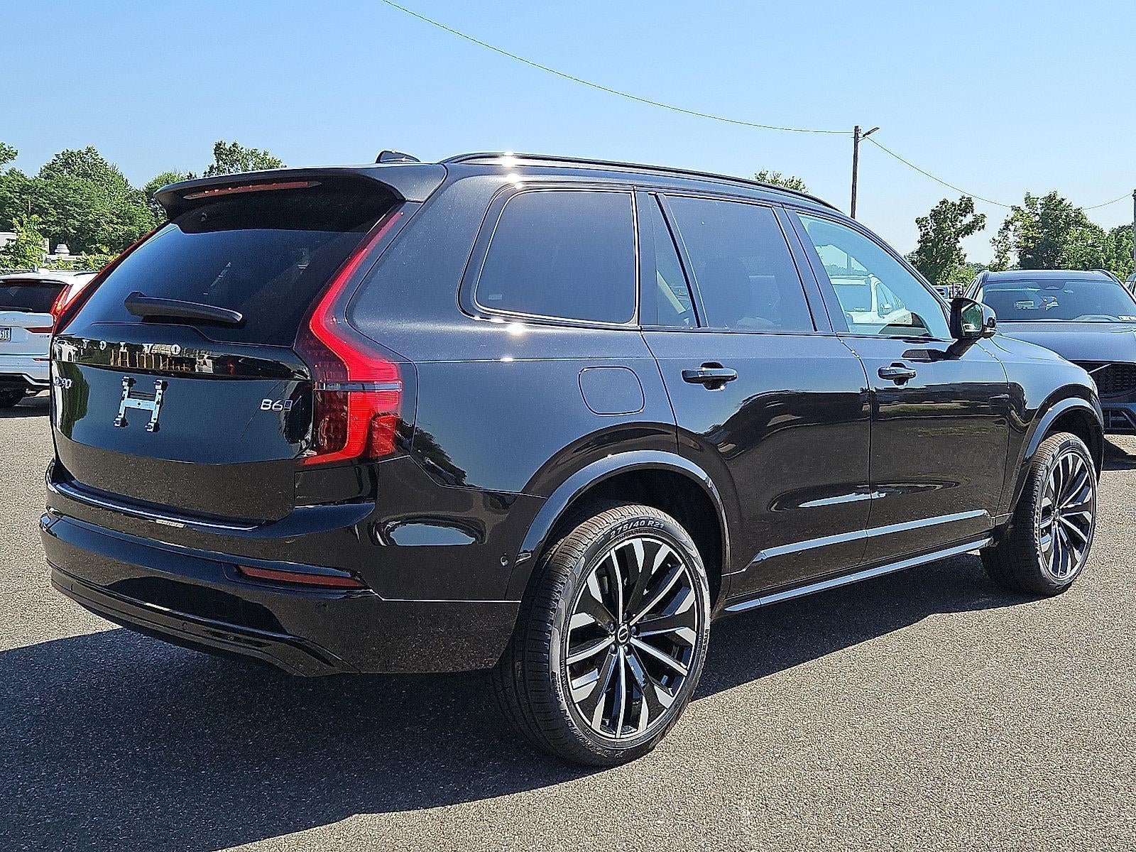 2026 Volvo XC90 B6 AWD Ultra Dark Theme 6-Seater