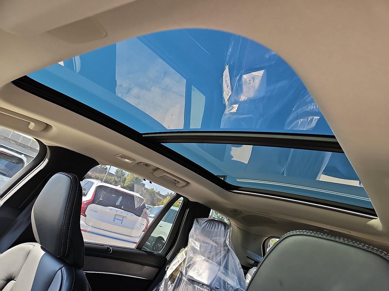 2026 Volvo XC90 B6 AWD Ultra Dark Theme 6-Seater