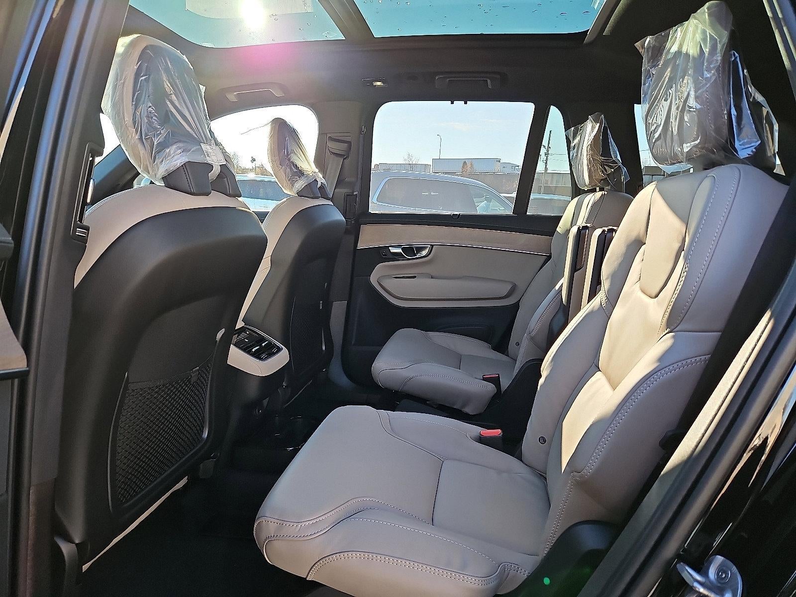 2026 Volvo XC90 B6 AWD Ultra Dark Theme 6-Seater