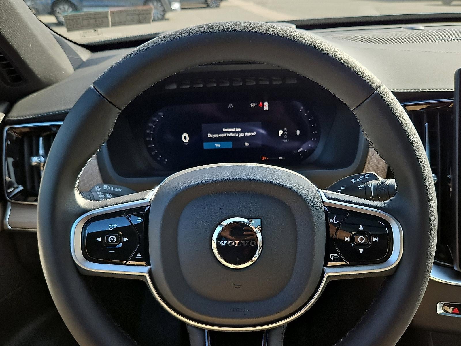 2026 Volvo XC90 B6 AWD Ultra Dark Theme 6-Seater