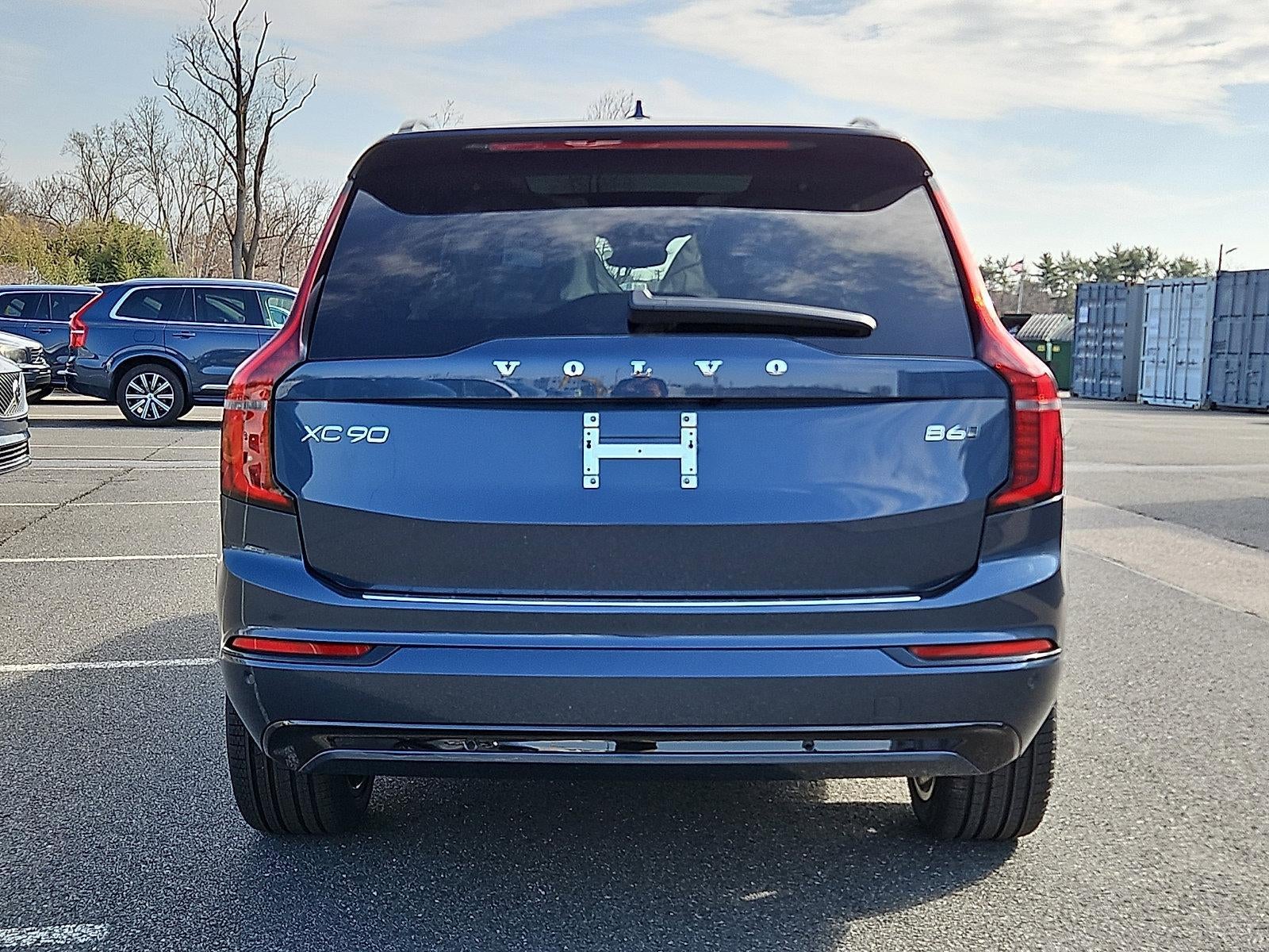 2026 Volvo XC90 B6 AWD Ultra Dark Theme 6-Seater