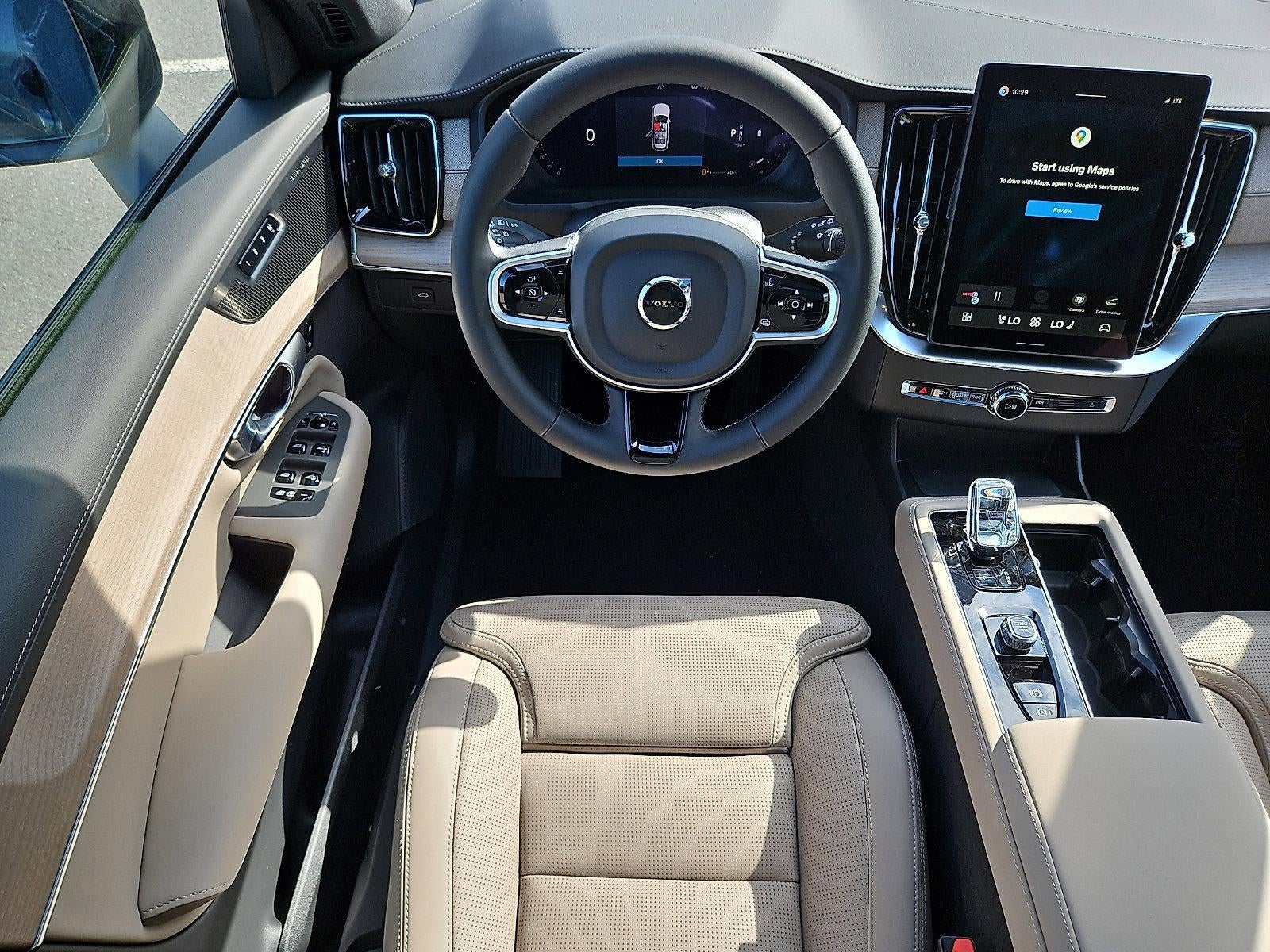 2026 Volvo XC90 B6 AWD Ultra Dark Theme 6-Seater