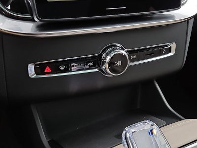 2026 Volvo XC90 B6 AWD Plus 7-Seater