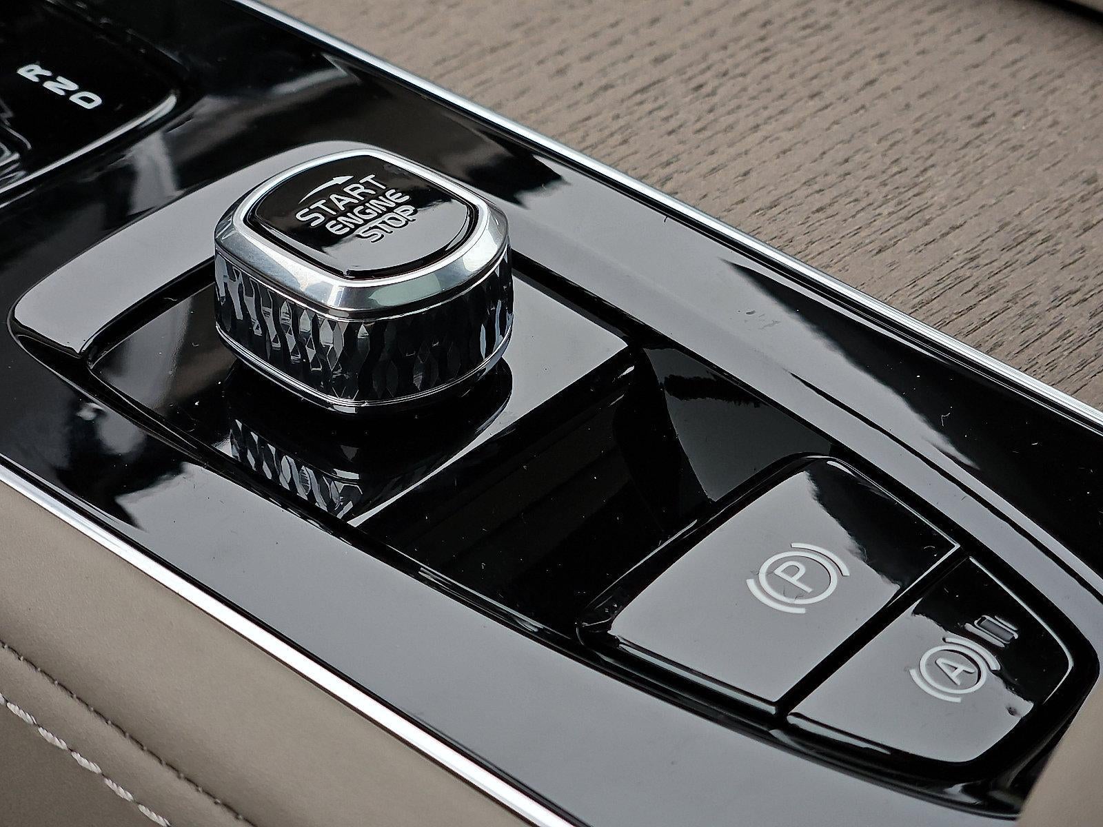 2026 Volvo XC90 B6 AWD Plus 7-Seater