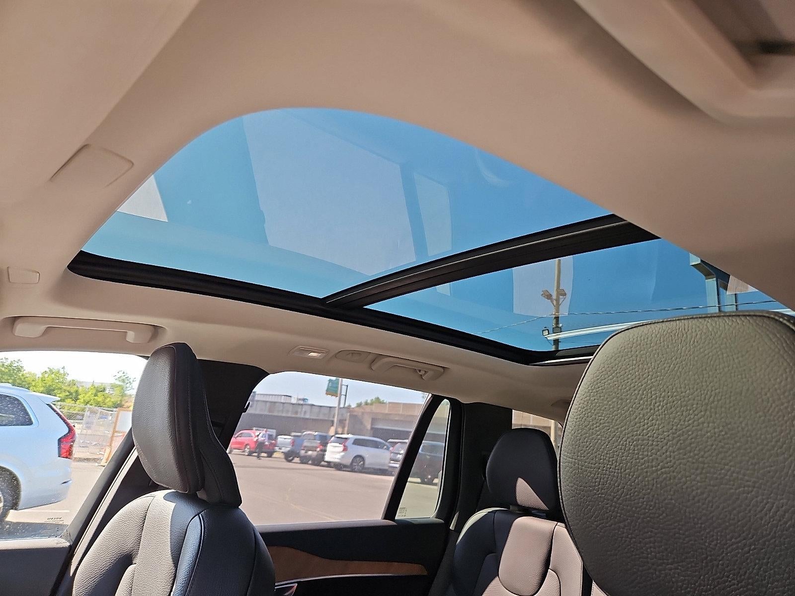 2025 Volvo XC90 B6 AWD Plus 7-Seater