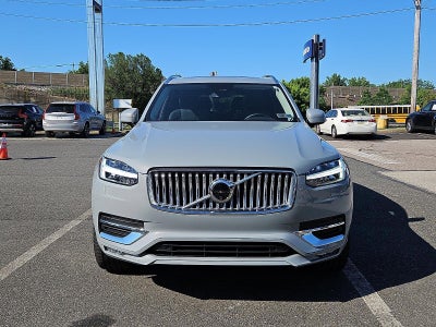 2025 Volvo XC90 B6 AWD Plus 7-Seater