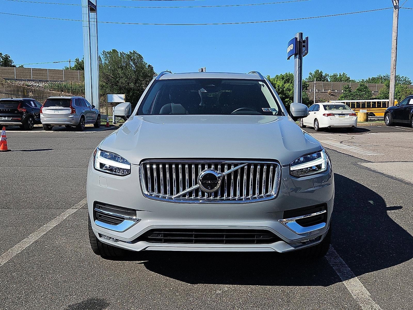 2025 Volvo XC90 B6 AWD Plus 7-Seater