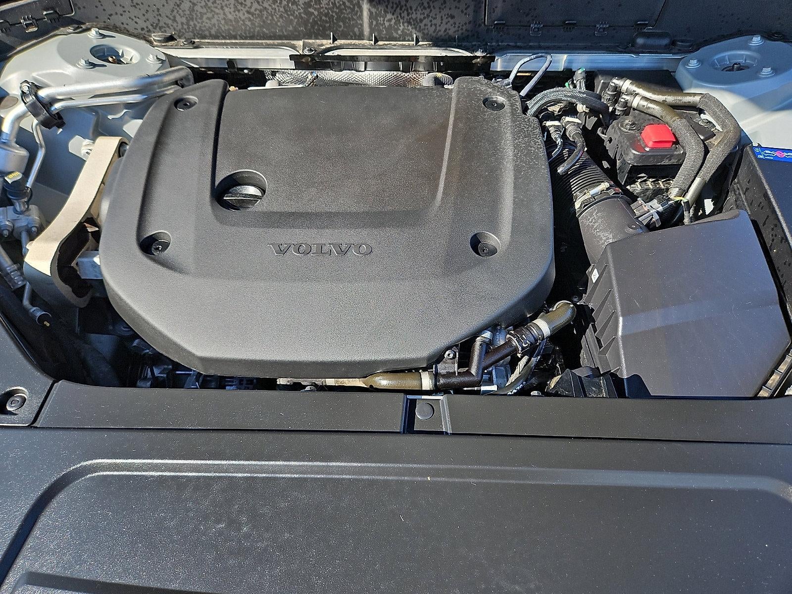2025 Volvo XC90 B6 AWD Plus 7-Seater