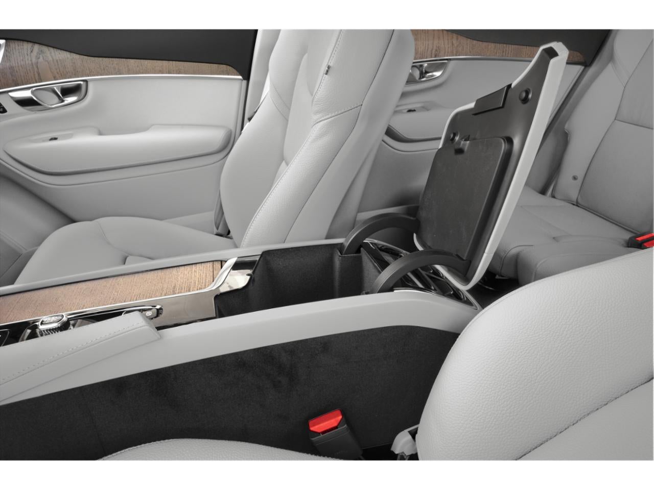 2025 Volvo XC90 B6 AWD Plus 7-Seater