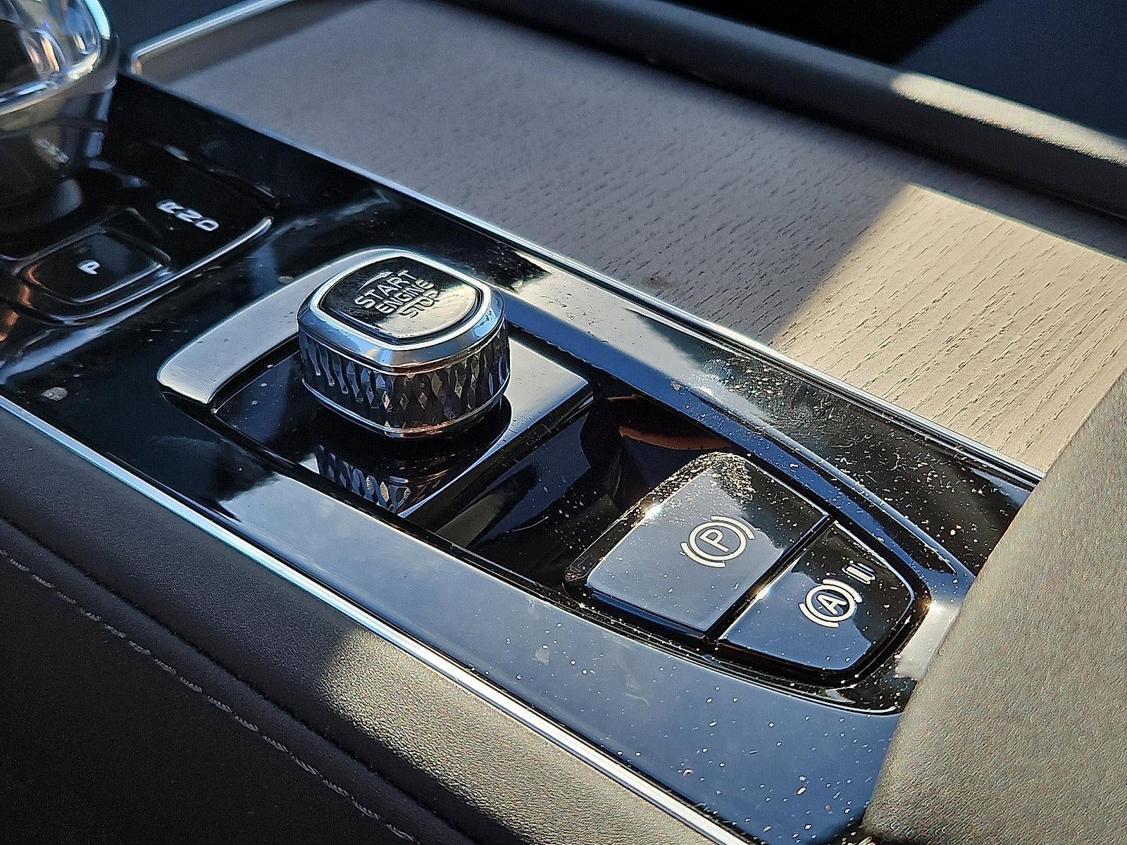 2026 Volvo XC90 B6 AWD Plus 7-Seater