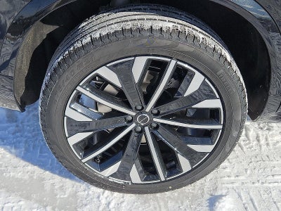 2026 Volvo XC90 B6 AWD Plus 7-Seater