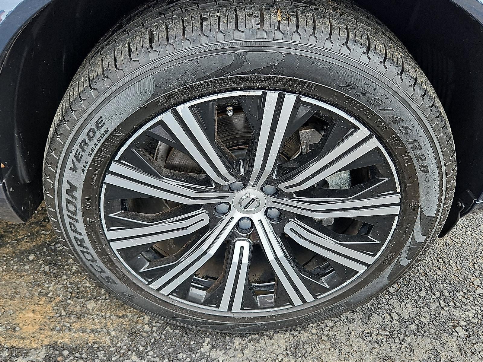 2024 Volvo XC90 B6 AWD Plus Bright Theme 7P