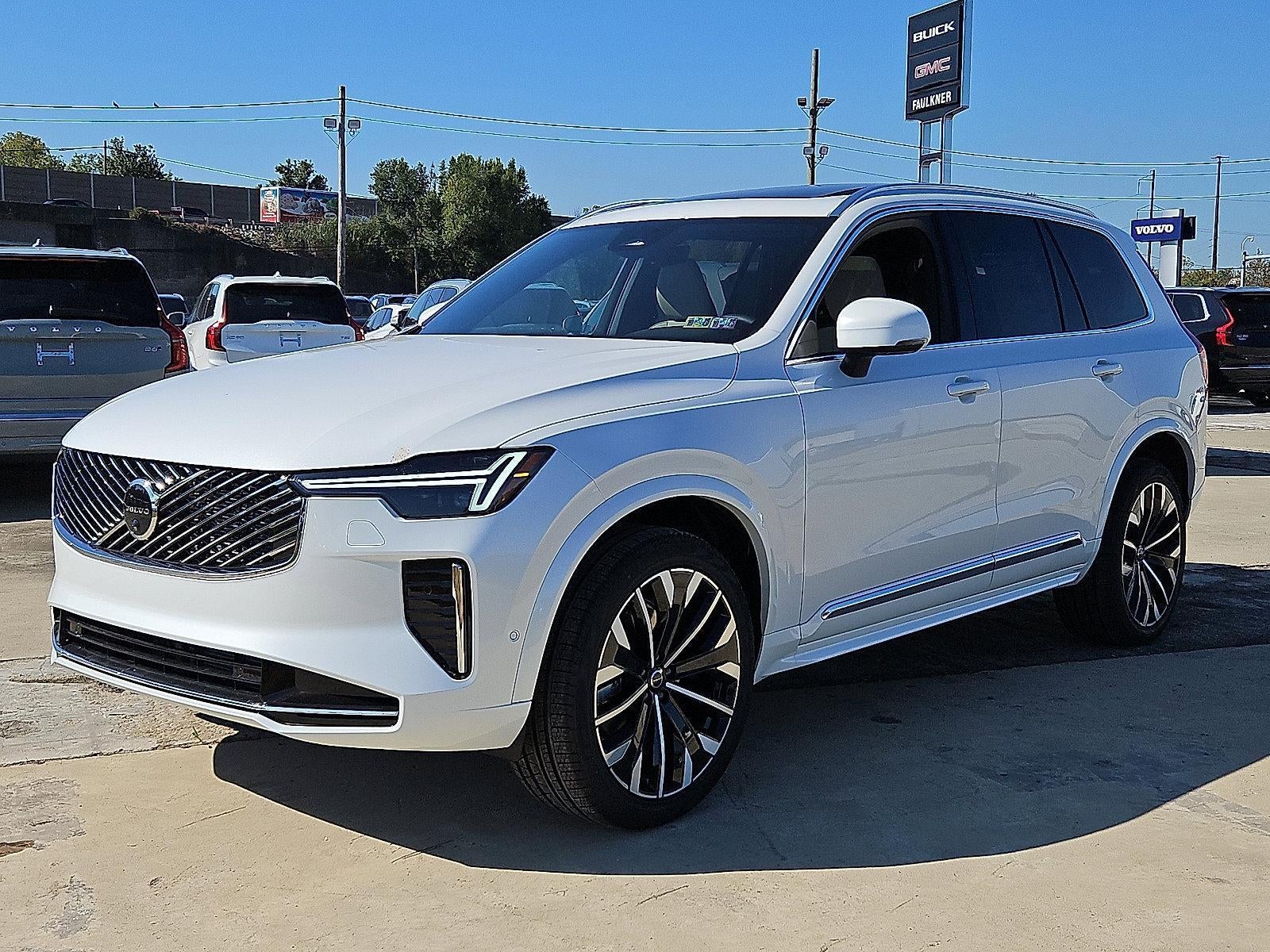 2026 Volvo XC90 B6 AWD Plus 7-Seater