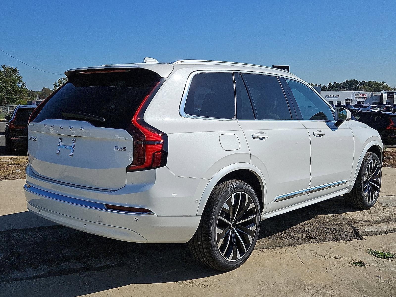 2026 Volvo XC90 B6 AWD Plus 7-Seater