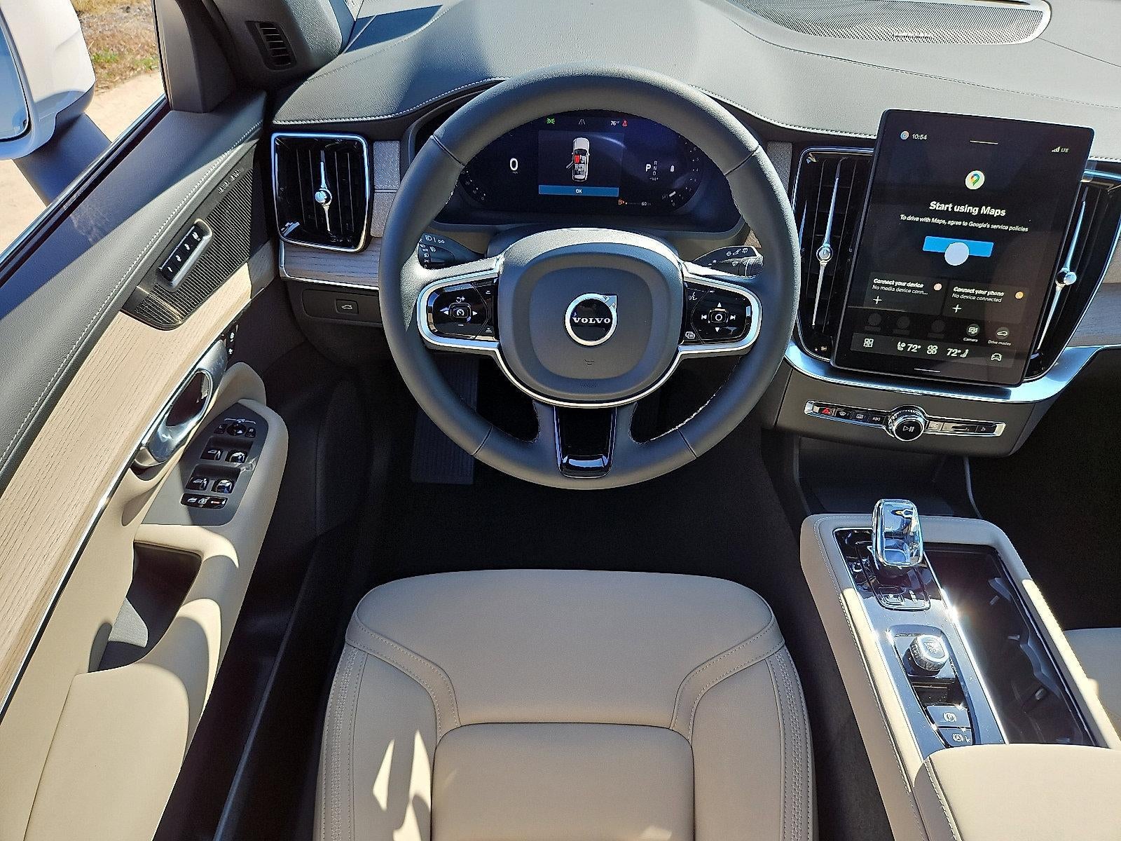 2026 Volvo XC90 B6 AWD Plus 7-Seater